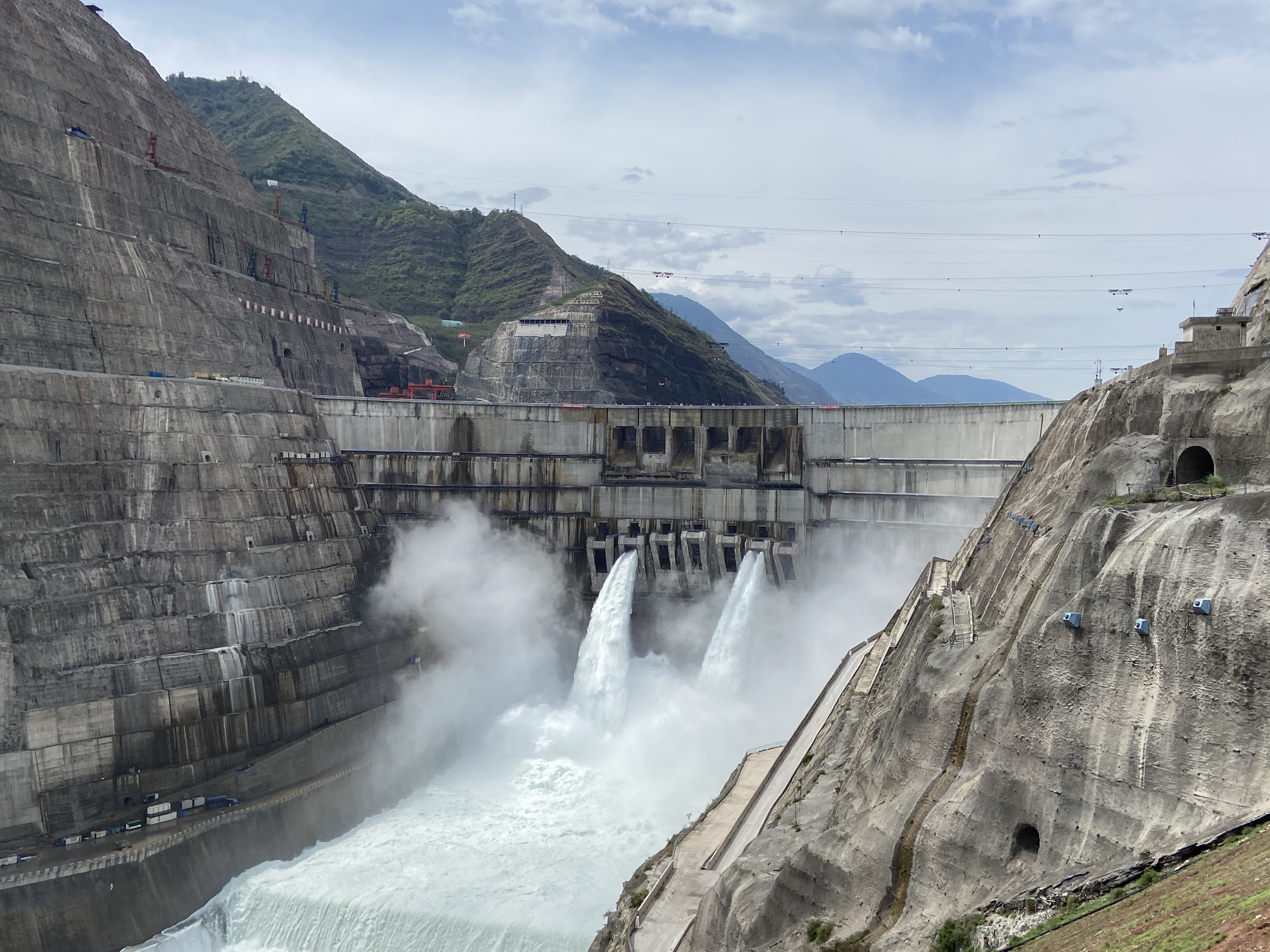 Central hidroeléctrica de baihetan, río Jinsha