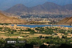 China promete participar en la reconstrucción de afganistán, y los talibanes le aseguran cara a cara a china: nunca dañ