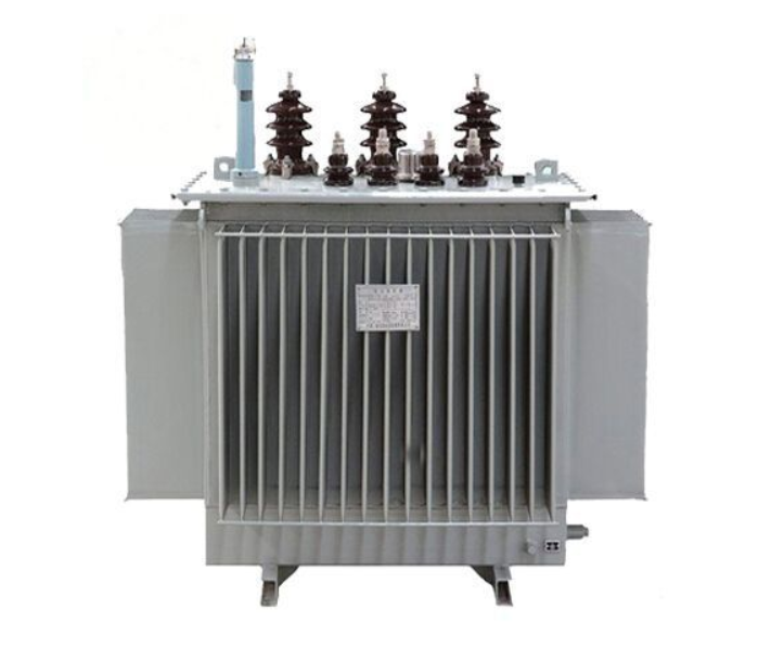 ¿Cómo manejar el daño del aislamiento en transformadores tipo baño de aceite?